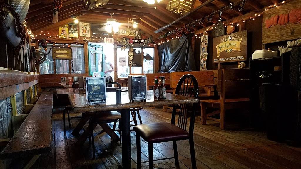 Skippers Smokehouse | restaurant | 910 Skipper Rd, Tampa, FL 33613, USA | 8139710666 OR +1 813-971-0666