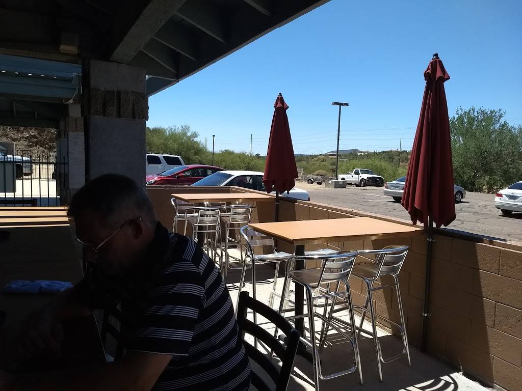 El Pizzeria Sports Bar & Grill | restaurant | 46639 N Black Canyon Hwy, New River, AZ 85087, USA | 6234651020 OR +1 623-465-1020