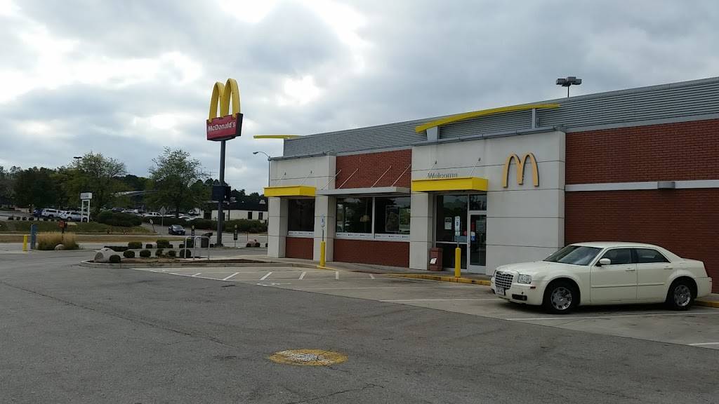 McDonalds | cafe | 8100 W Brown Deer Rd, Milwaukee, WI 53223, USA | 4143543140 OR +1 414-354-3140