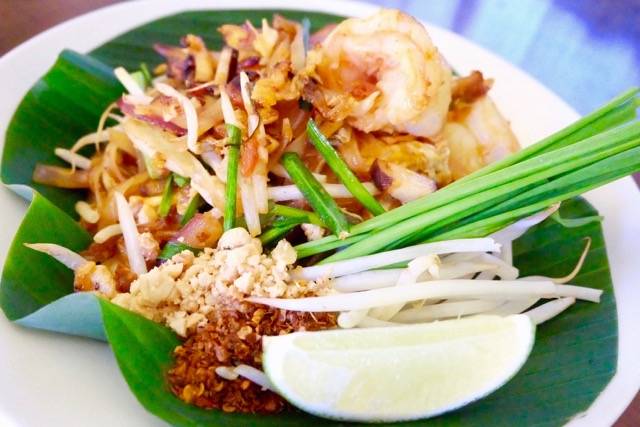 Chao Krung Thai Restaurant | restaurant | 2110, 111 N Fairfax Ave, Los Angeles, CA 90036, USA | 3239398361 OR +1 323-939-8361