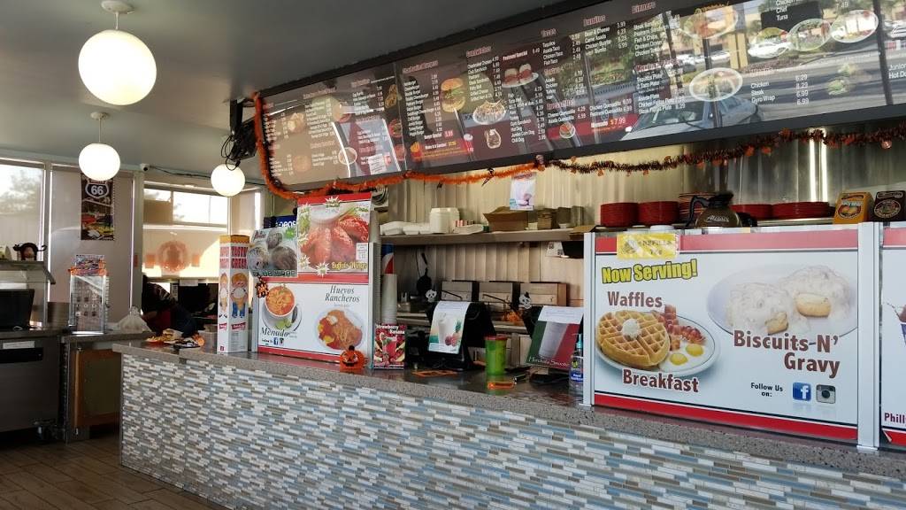 Chriss Burgers Rialto | restaurant | 765 E Foothill Blvd, Rialto, CA 92376, USA | 9098755258 OR +1 909-875-5258