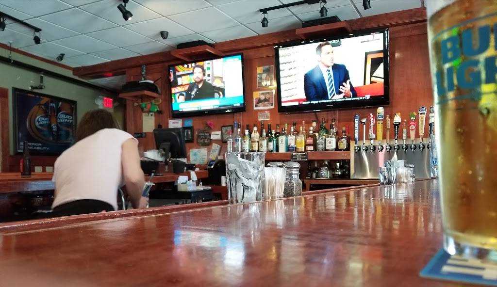 Yamas Bar and Grill | restaurant | 268 Main St, Old Town, ME 04468, USA | 2078275200 OR +1 207-827-5200