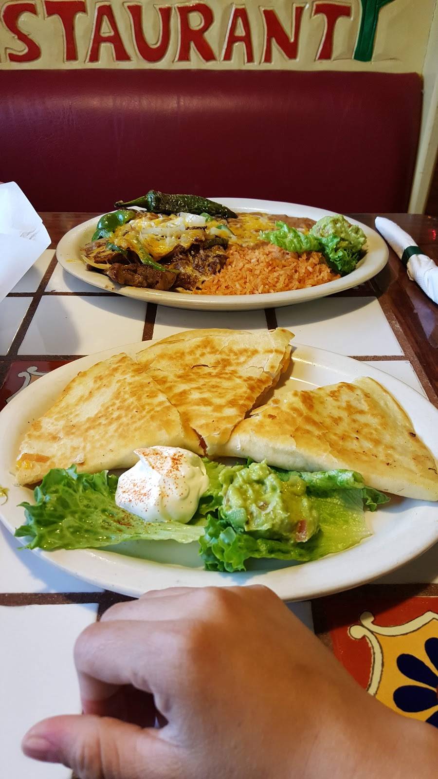 Don Nicos | restaurant | 966 W Washington St, Stephenville, TX 76401, USA | 2549680046 OR +1 254-968-0046