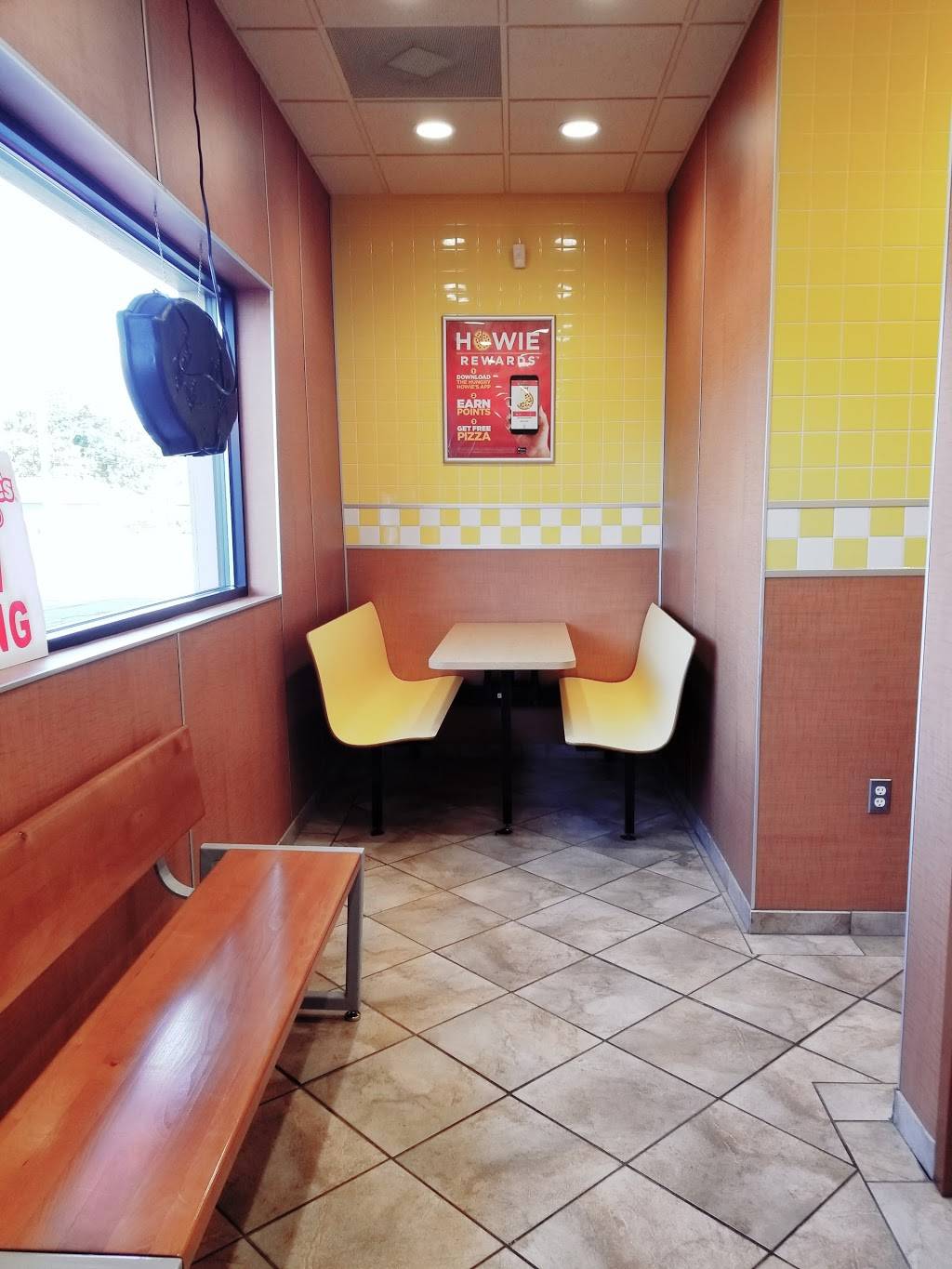 Hungry Howies Pizza | meal delivery | 6182 Dixie Hwy, Bridgeport, MI 48722, USA | 9897777600 OR +1 989-777-7600