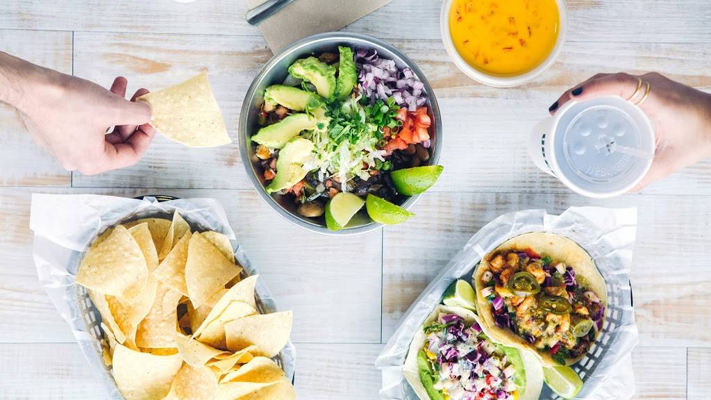 Überrito | restaurant | 1609 Durham Dr, Houston, TX 77007, USA | 7134266634 OR +1 713-426-6634