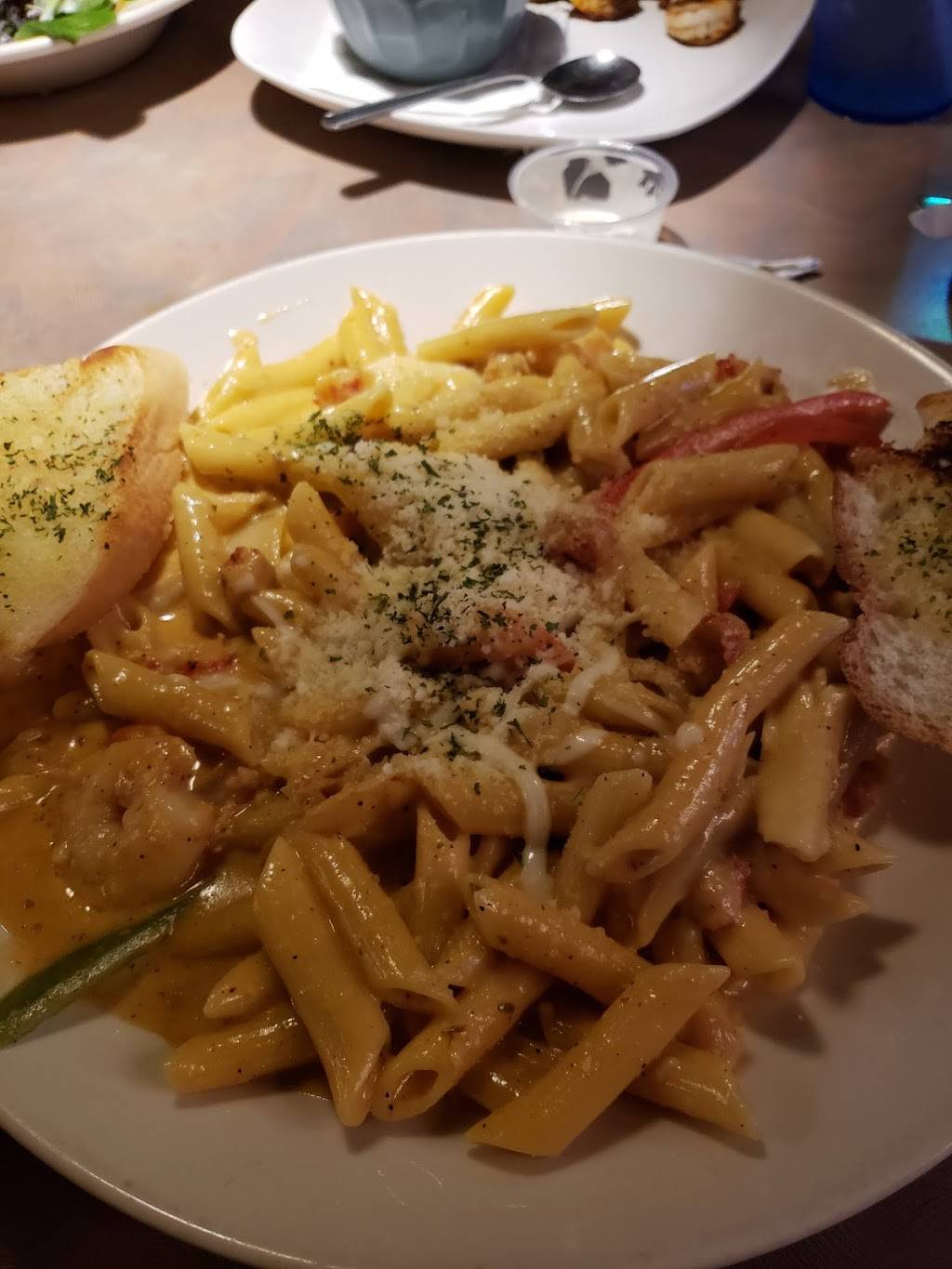 Ragin Cajun Piano Bar | restaurant | 210 W 3rd St, Alton, IL 62002, USA | 6184339119 OR +1 618-433-9119