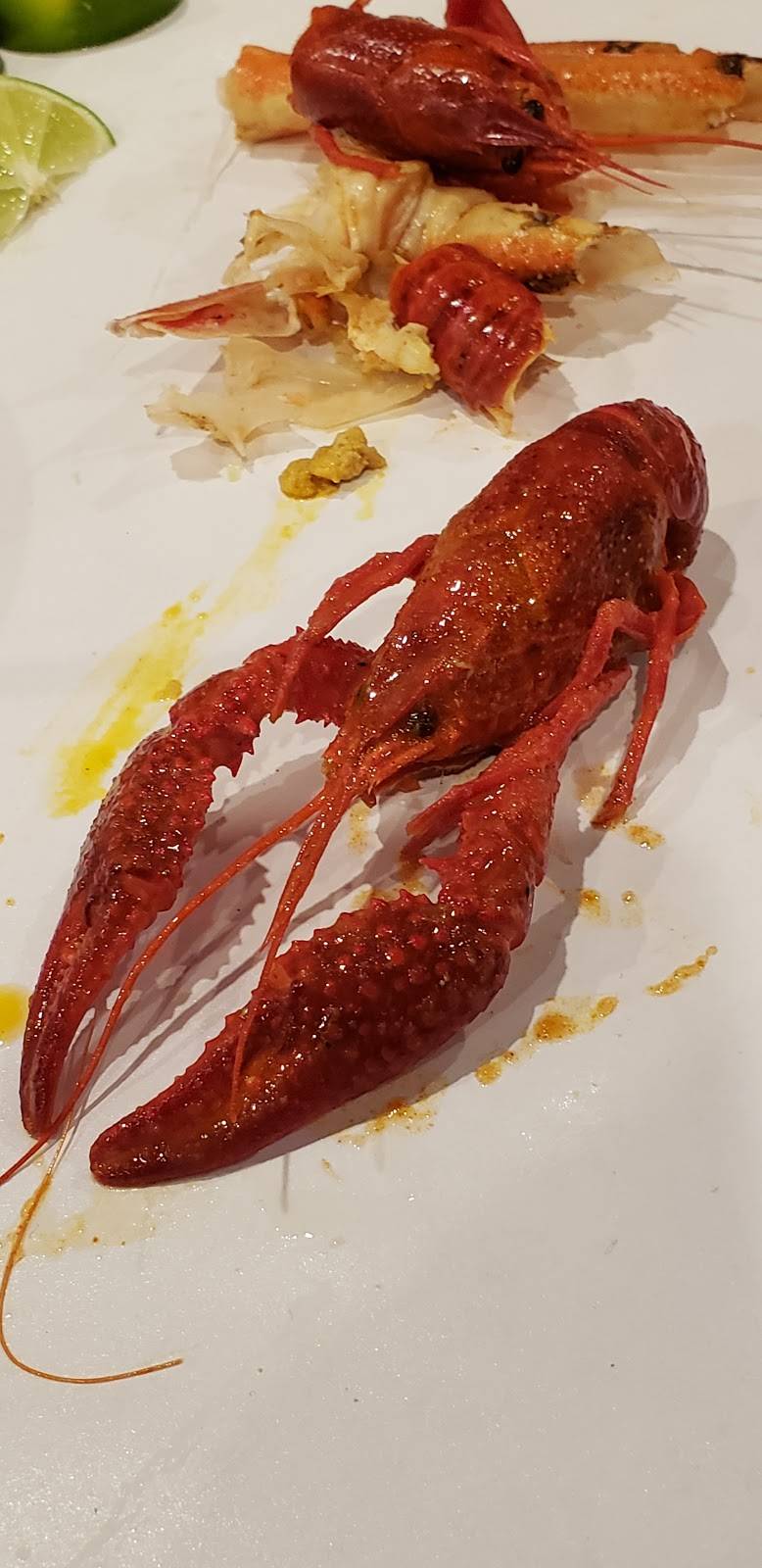 The Bucket Crabs and Crawfish | restaurant | 16441 Pioneer Blvd, Norwalk, CA 90650, USA | 5628608383 OR +1 562-860-8383