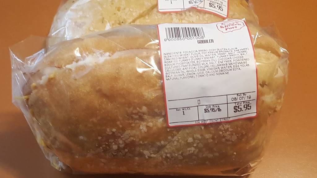 Marys Kitchen Port | restaurant | 539 W Front St, Traverse City, MI 49684, USA | 2319410525 OR +1 231-941-0525