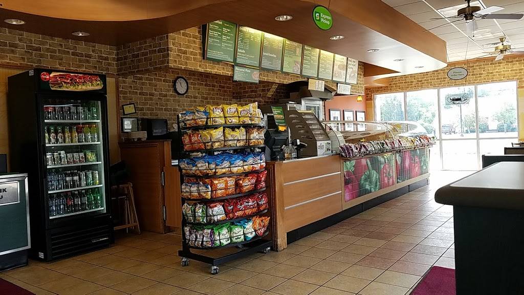 Subway Restaurants | restaurant | 7210 Gratiot Rd, Saginaw, MI 48609, USA | 9897816450 OR +1 989-781-6450