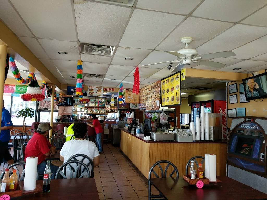 Cesar Tacos Y Gorditas | restaurant | 2019 W Northwest Hwy, Dallas, TX 75220, USA | 4694209921 OR +1 469-420-9921