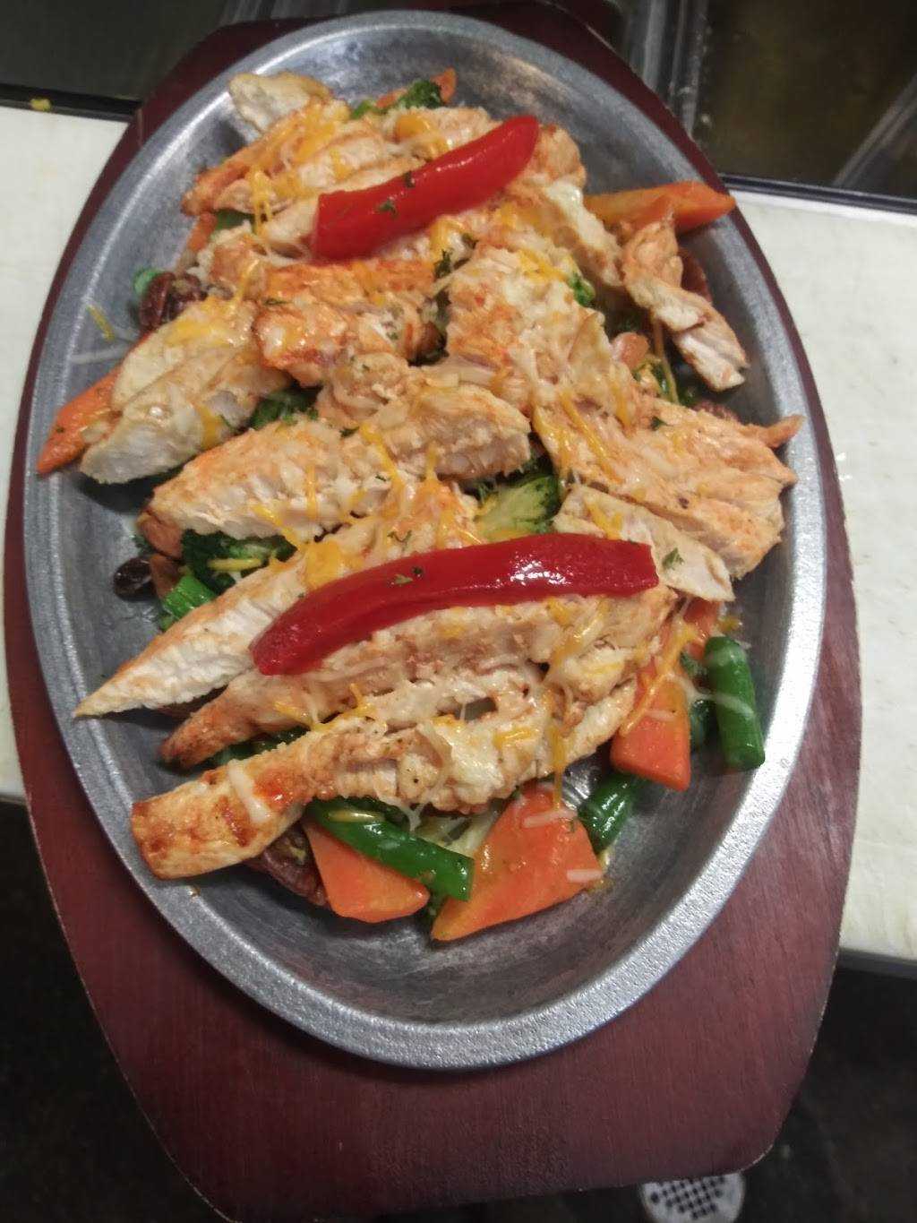 Lisboa Madrid | restaurant | 3743 Pleasanton Rd, San Antonio, TX 78221, USA | 2109222118 OR +1 210-922-2118