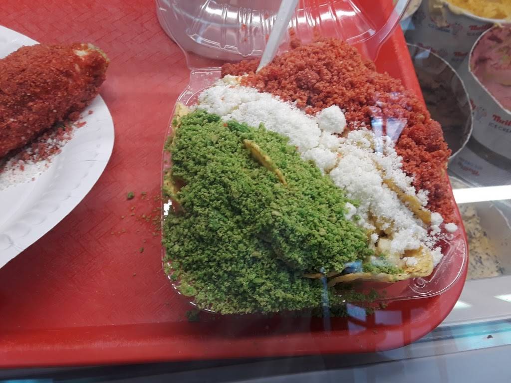 Neveria Chayos # 3 | restaurant | 4239 W McDowell Rd, Phoenix, AZ 85009, USA | 6023743312 OR +1 602-374-3312