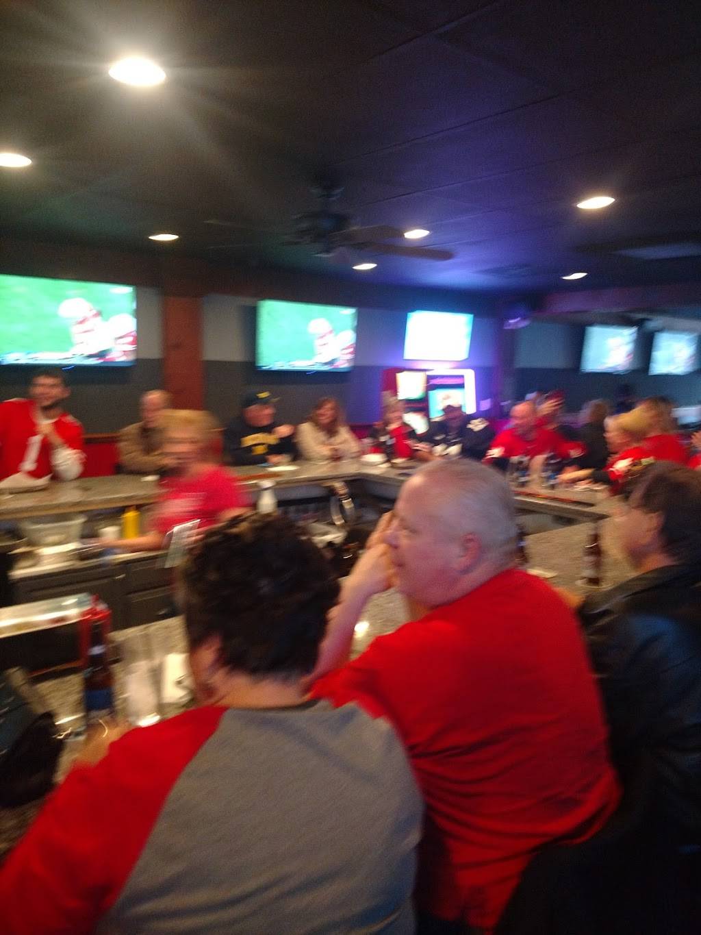 Dilly Ds Sports Grill | restaurant | 1422, 9750 Olde 8 Rd, Northfield, OH 44067, USA | 3304678869 OR +1 330-467-8869