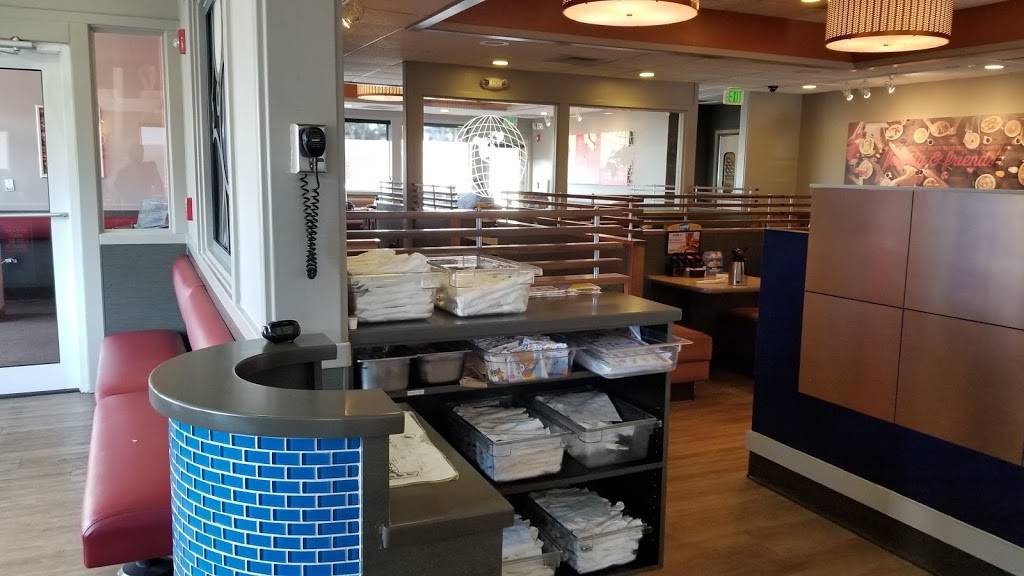 IHOP | restaurant | 1055 MO-376, Branson, MO 65616, USA | 4173394467 OR +1 417-339-4467