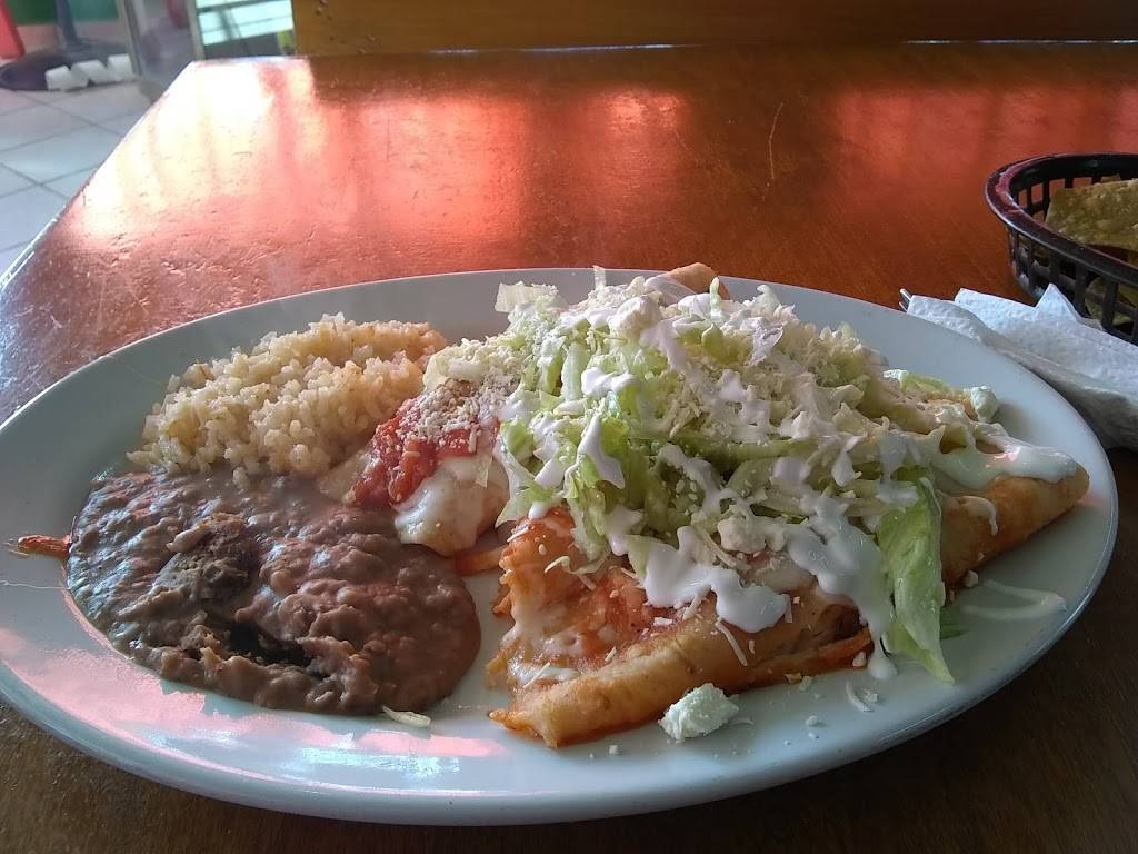 Cenaduría Isabel | restaurant | Calle Emiliano Zapata 137-3, Aeropuerto, 22870 Ensenada, B.C., Mexico | 016461201629 OR +52 646 120 1629