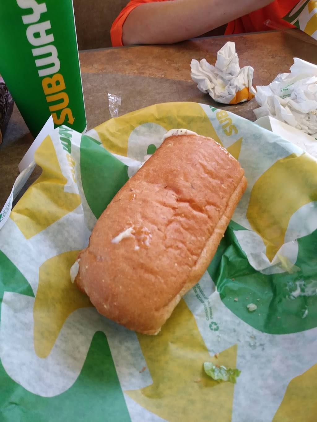 Subway | meal takeaway | 1003 E Jackson St, Hugo, OK 74743, USA | 5803268884 OR +1 580-326-8884