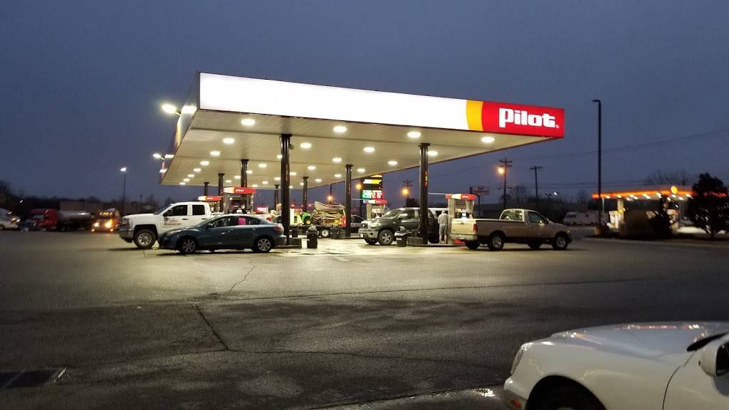 Pilot Travel Center | restaurant | 921 Murfreesboro Rd, Lebanon, TN 37090, USA | 6154538866 OR +1 615-453-8866