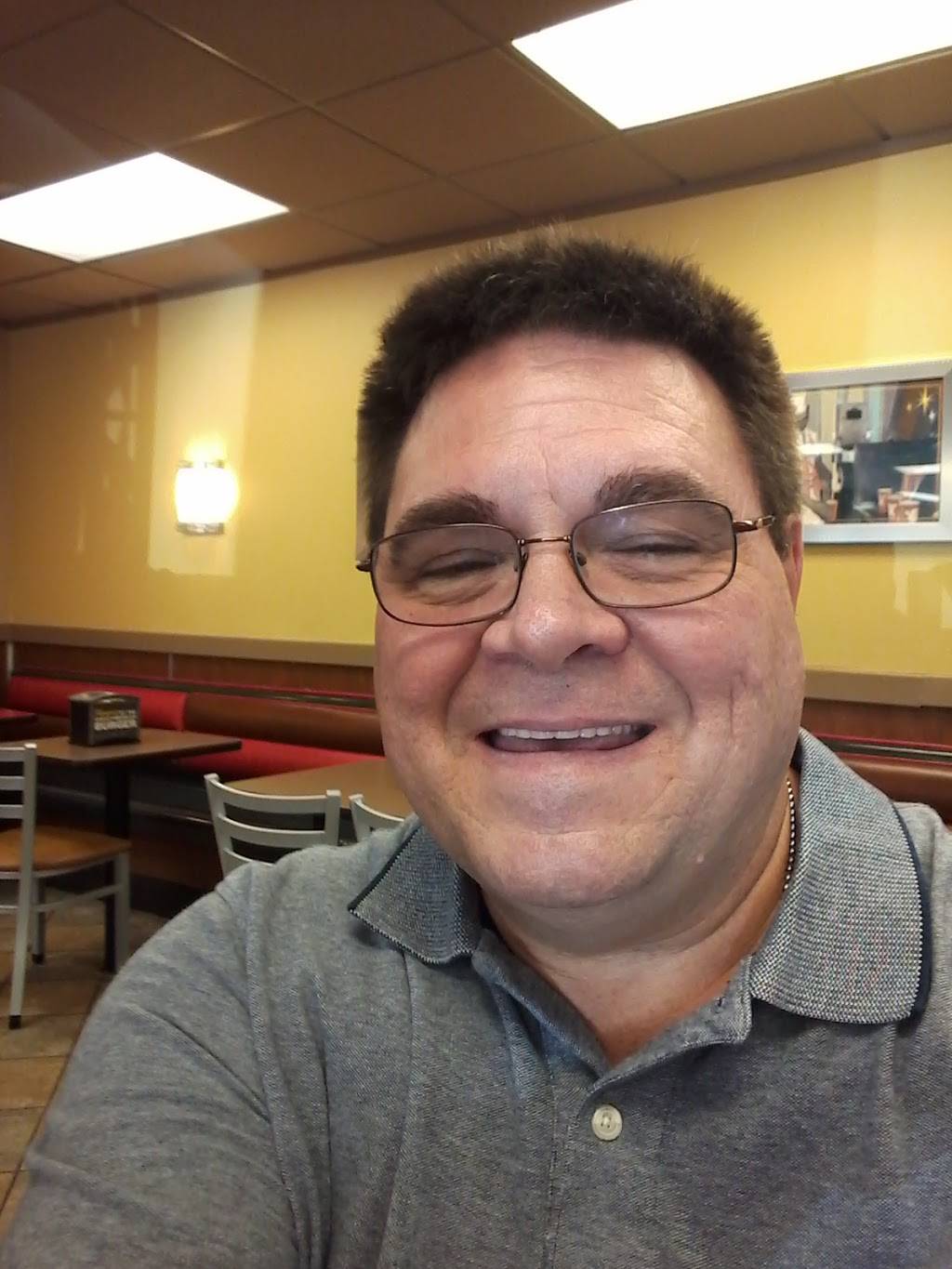 Hardees | restaurant | 2190 Chesnee Hwy, Spartanburg, SC 29303, USA | 8645821059 OR +1 864-582-1059