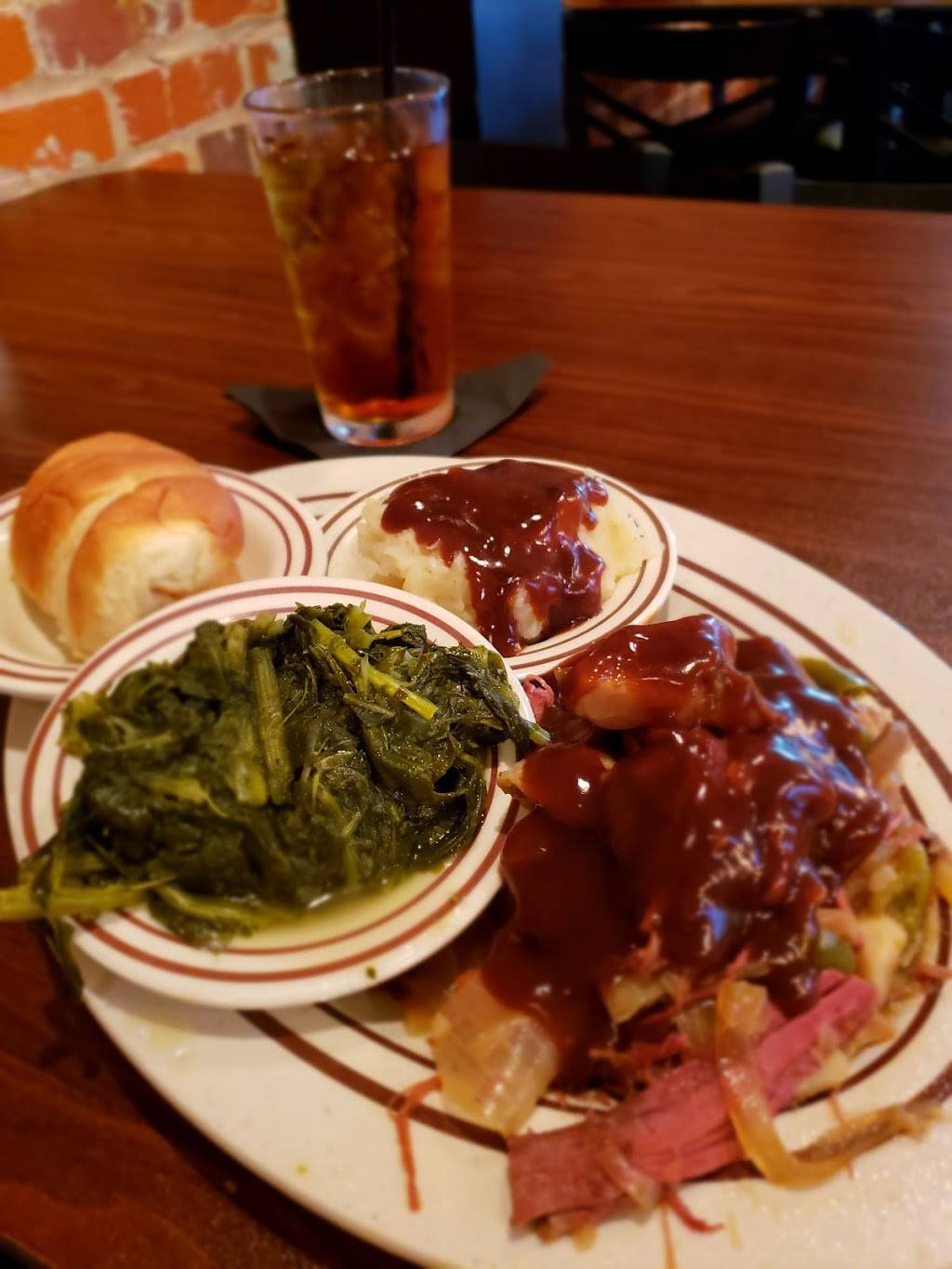 Meridian Crossing Tavern & Eatery | restaurant | 627 Meridian St N, Huntsville, AL 35801, USA | 2569704123 OR +1 256-970-4123