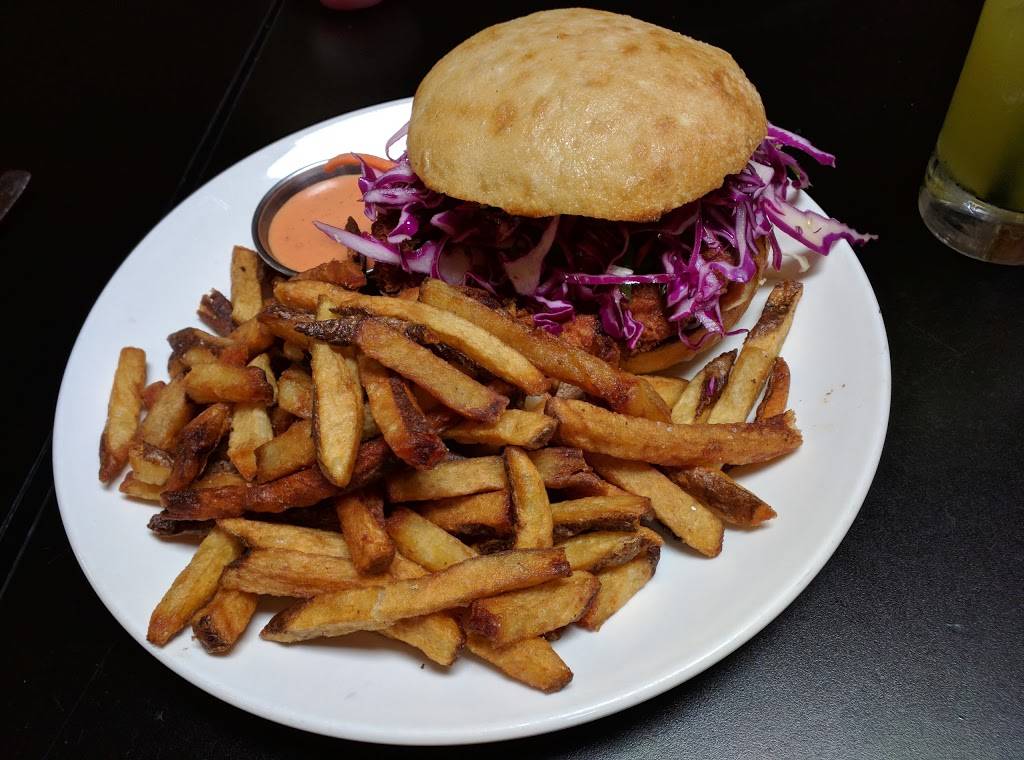 Super Six | restaurant | 3714 S Hudson St, Seattle, WA 98118, USA | 2064201201 OR +1 206-420-1201