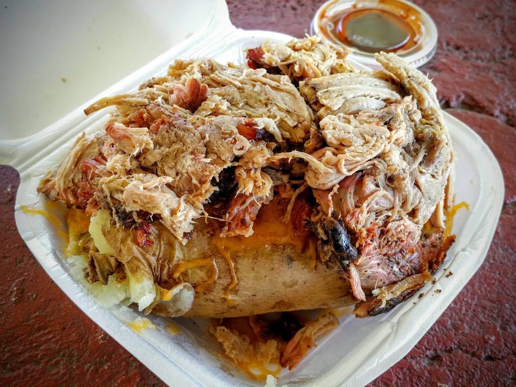 Hillbillys BBQ | restaurant | 1506 Donelson Pkwy, Dover, TN 37058, USA | 9312324449 OR +1 931-232-4449