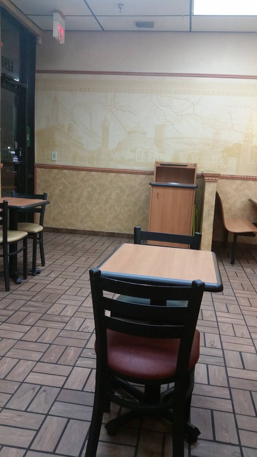 Subway | restaurant | 2350 W 84th St, Hialeah, FL 33016, USA | 3055562068 OR +1 305-556-2068
