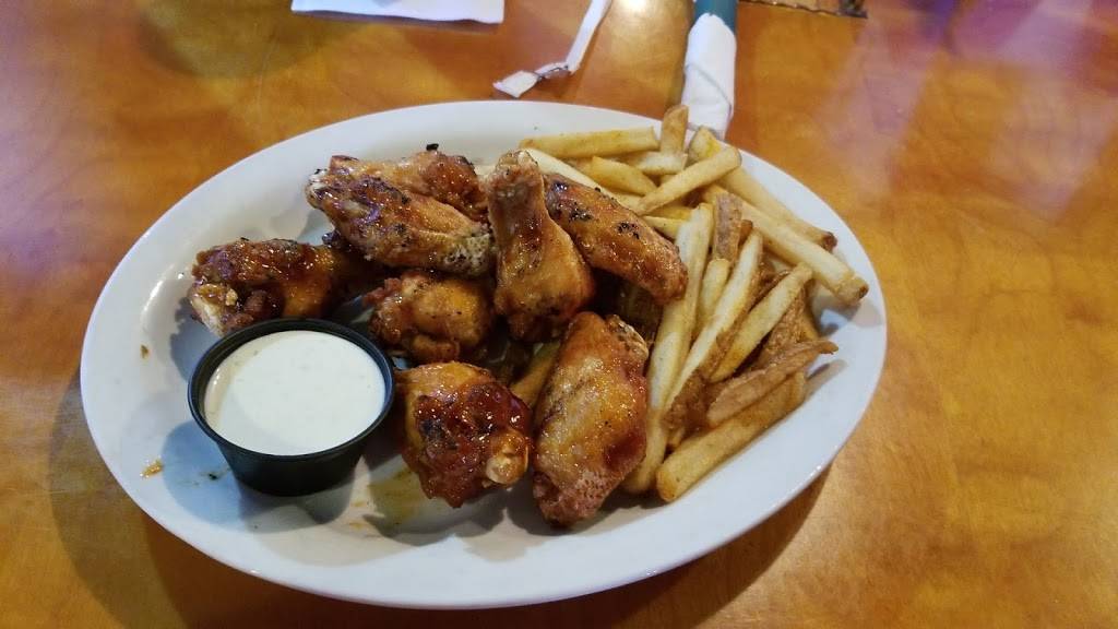 Gators Dockside Ocoee | restaurant | 8969 W Colonial Dr, Ocoee, FL 34761, USA | 4075215545 OR +1 407-521-5545