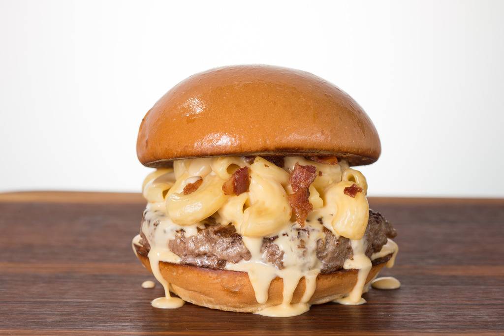 GRUB BURGER BAR | restaurant | 785 Lawrence Expy, Santa Clara, CA 95051, USA | 4084003374 OR +1 408-400-3374