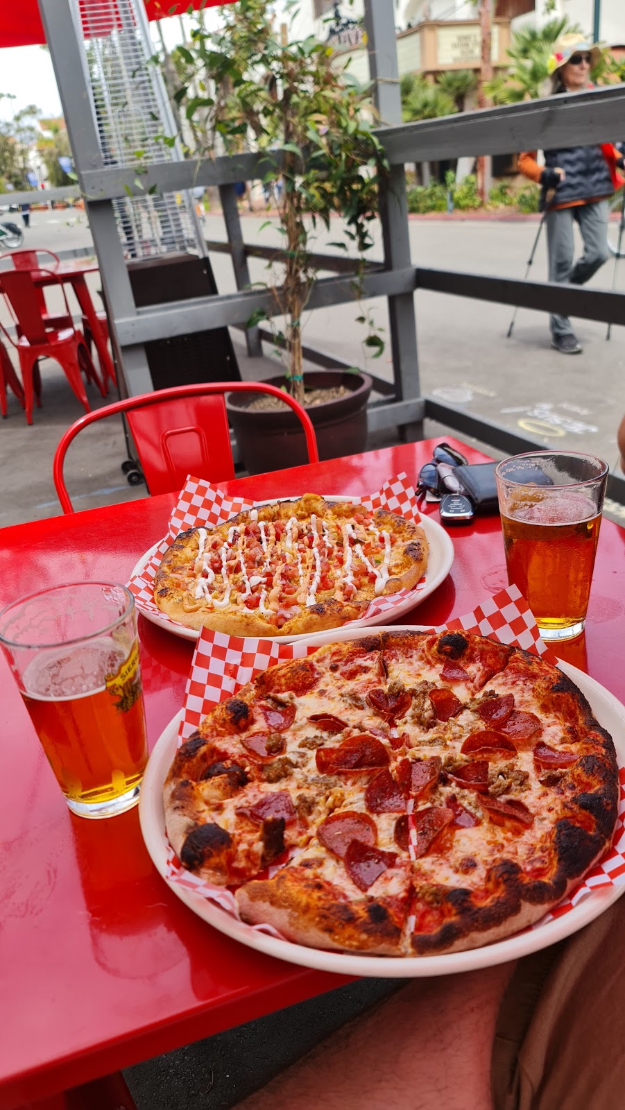 Cali-Forno Pizzeria | restaurant | 905 State St, Santa Barbara, CA 93101, USA | 8058994999 OR +1 805-899-4999