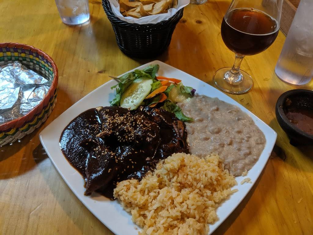 Plazuelas Mexican Restaurant | restaurant | 40015 CA-49 St 203, Oakhurst, CA 93644, USA | 5596587771 OR +1 559-658-7771