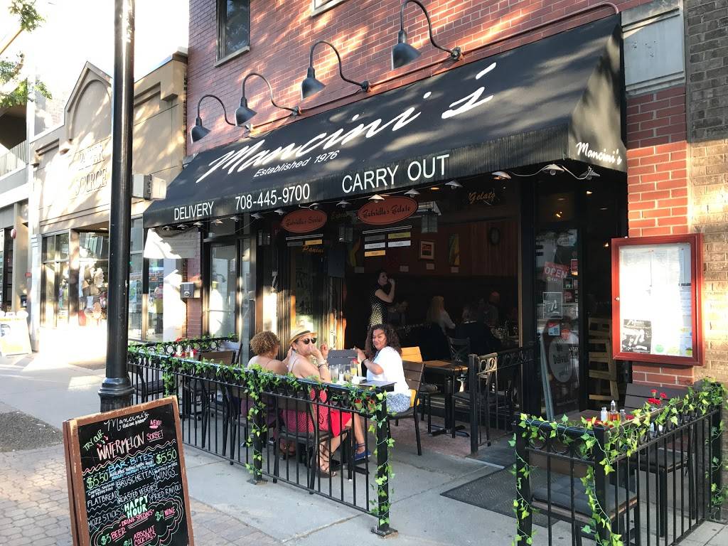 Mancinis Italian Bistro | meal delivery | 1111 Lake St, Oak Park, IL 60301, USA | 7084459700 OR +1 708-445-9700