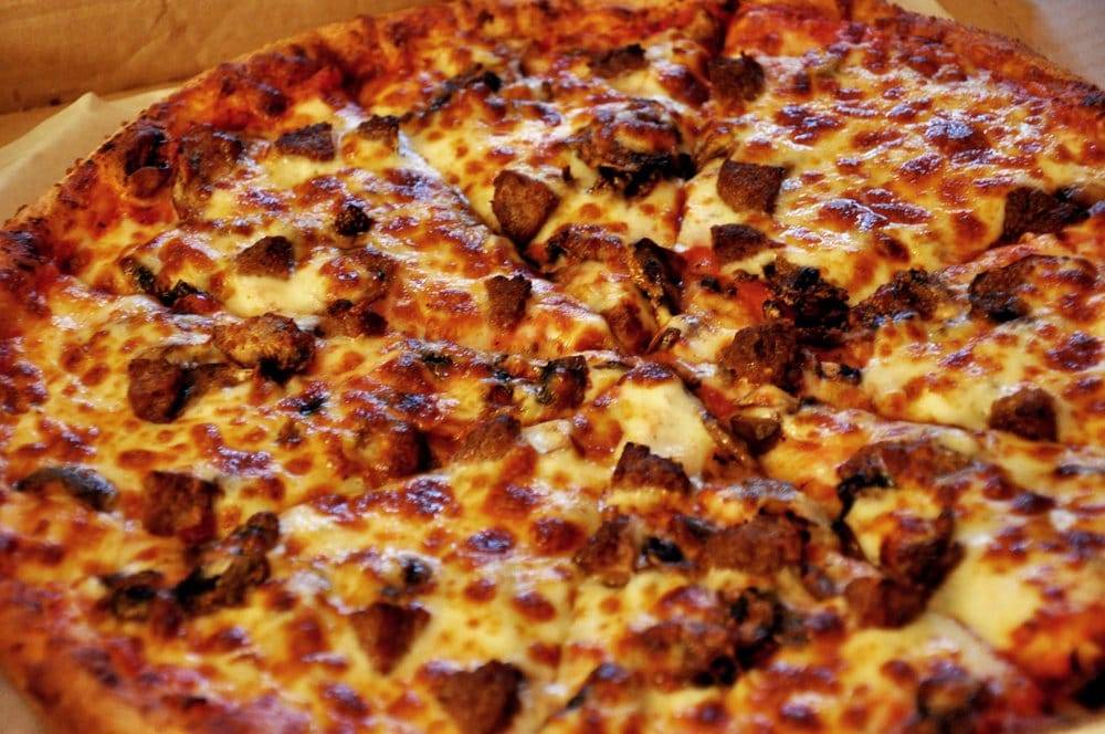 Padrinos Pizza | meal delivery | 2357 10th Ave E, Seattle, WA 98102, USA | 2063226300 OR +1 206-322-6300