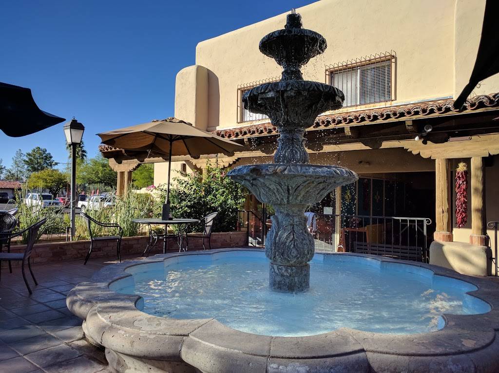 Poco & Moms Cantina | restaurant | 7000 E Tanque Verde Rd, Tucson, AZ 85715, USA | 5202969759 OR +1 520-296-9759