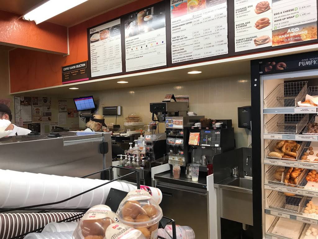 Dunkin | bakery | 20101 Peachland Blvd, Port Charlotte, FL 33954, USA | 9412551157 OR +1 941-255-1157