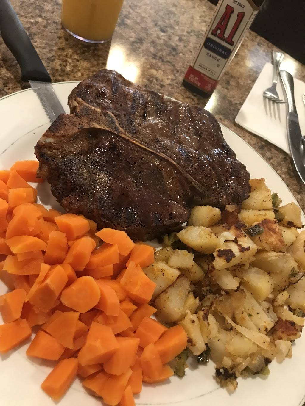 The Coffee Club Diner | restaurant | 9526 4th Ave, Brooklyn, NY 11209, USA | 7185673953 OR +1 718-567-3953