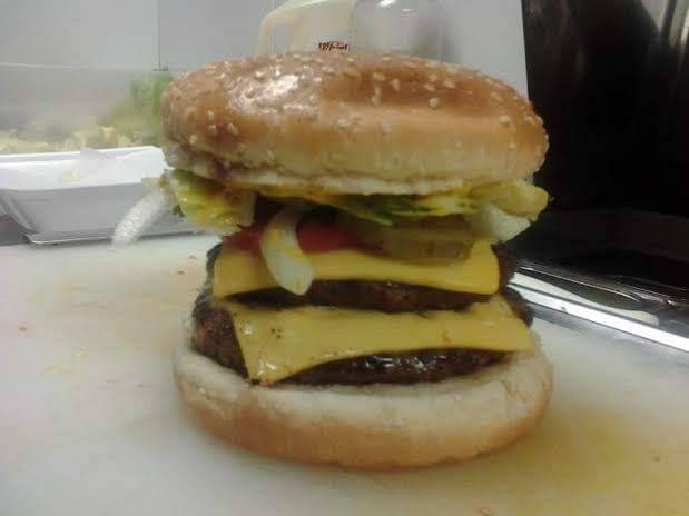 Sharks Fish & Chicken Chicago Style | restaurant | 6121 Oak St, Eastman, GA 31023, USA | 4785593171 OR +1 478-559-3171