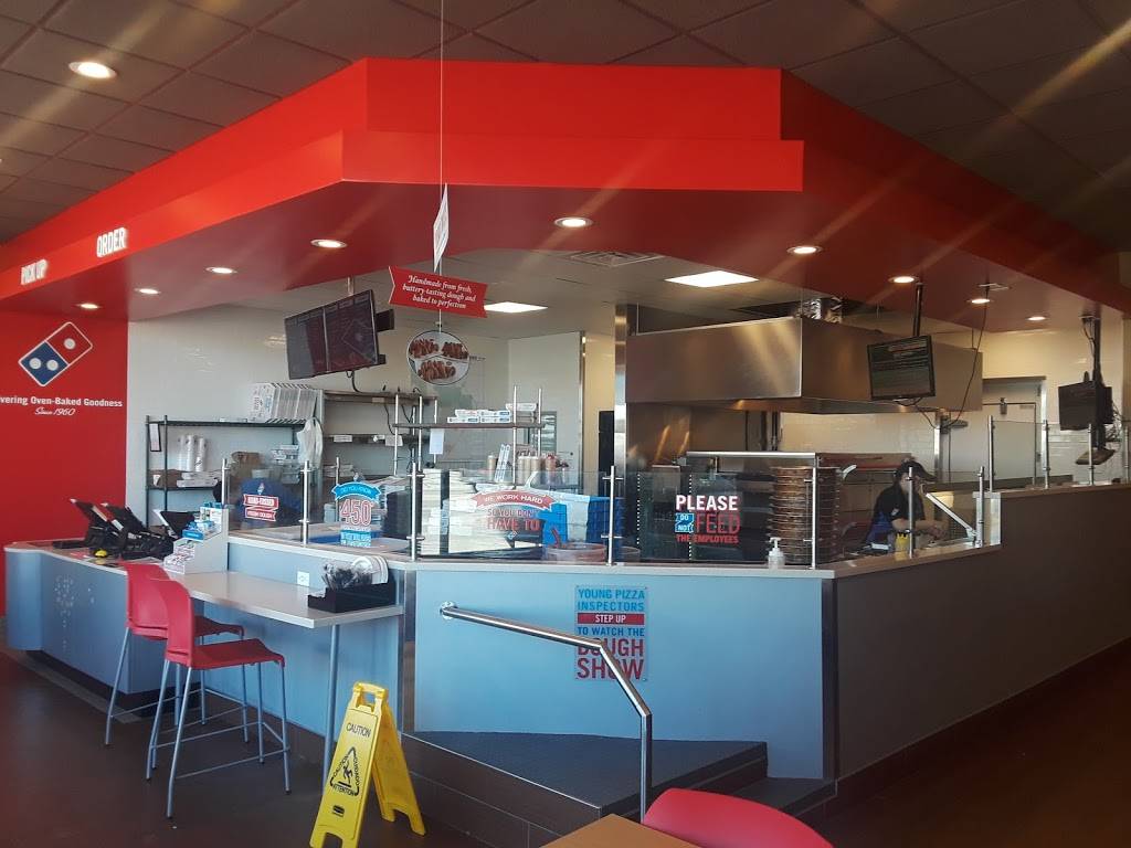 Dominos Pizza | meal delivery | 1435 N Mitchell St Ste A, Cadillac, MI 49601, USA | 2315779900 OR +1 231-577-9900