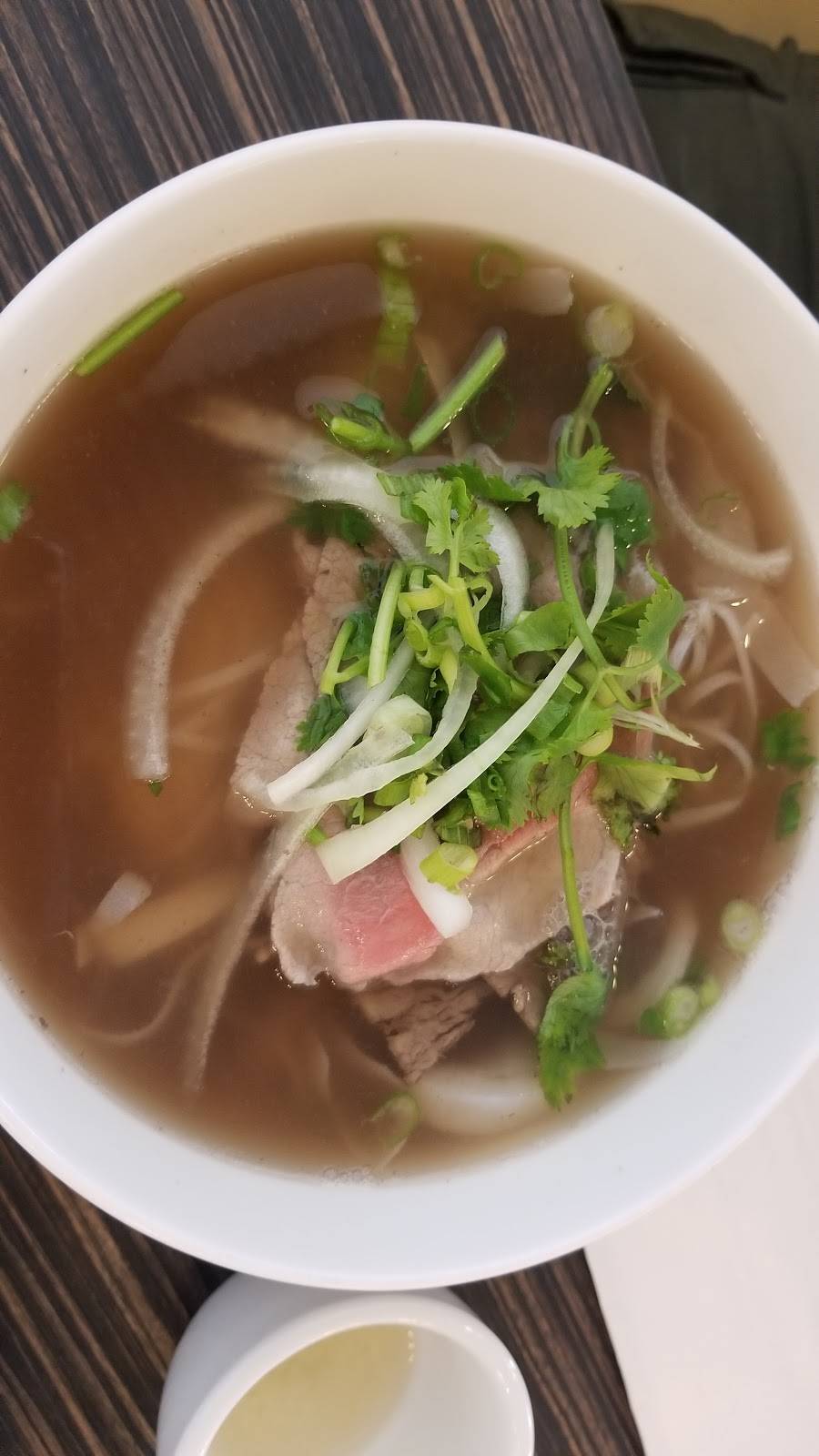 Pho Now | restaurant | 2561 St Clair Ave W #6, Toronto, ON M6N 4Z5, Canada | 4167608882 OR +1 416-760-8882