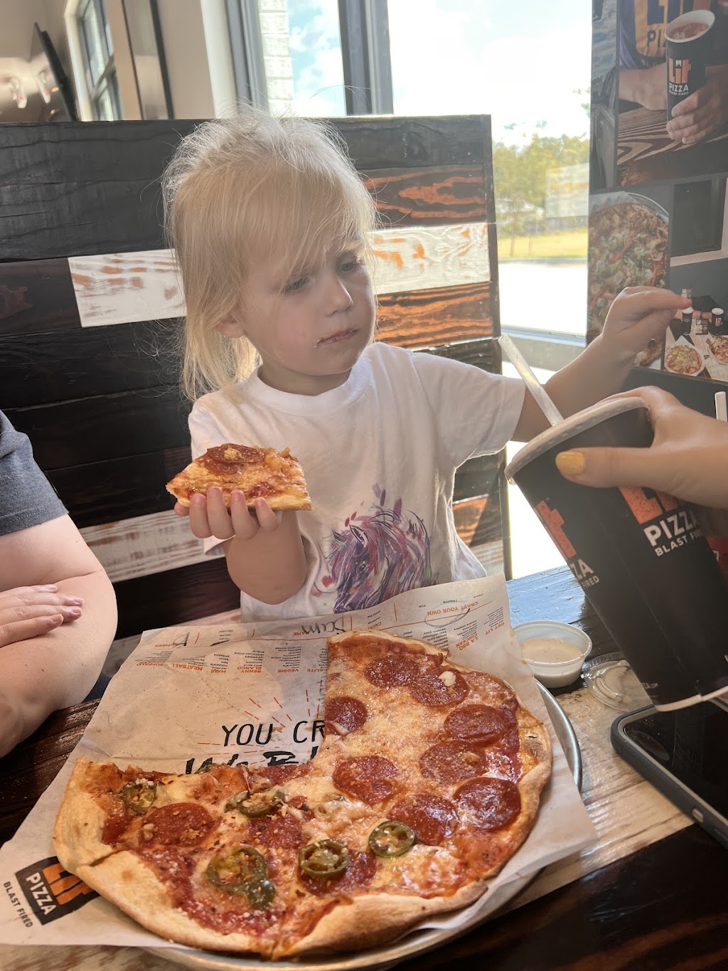 Lit Pizza - Central | restaurant | 9850 Sullivan Rd, Baton Rouge, LA 70818, USA | 2254785005 OR +1 225-478-5005