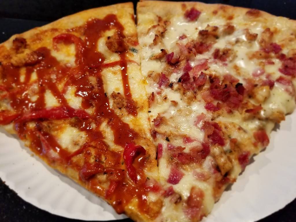 Italian Delite | restaurant | 2052 Sproul Rd, Broomall, PA 19008, USA | 6103535885 OR +1 610-353-5885