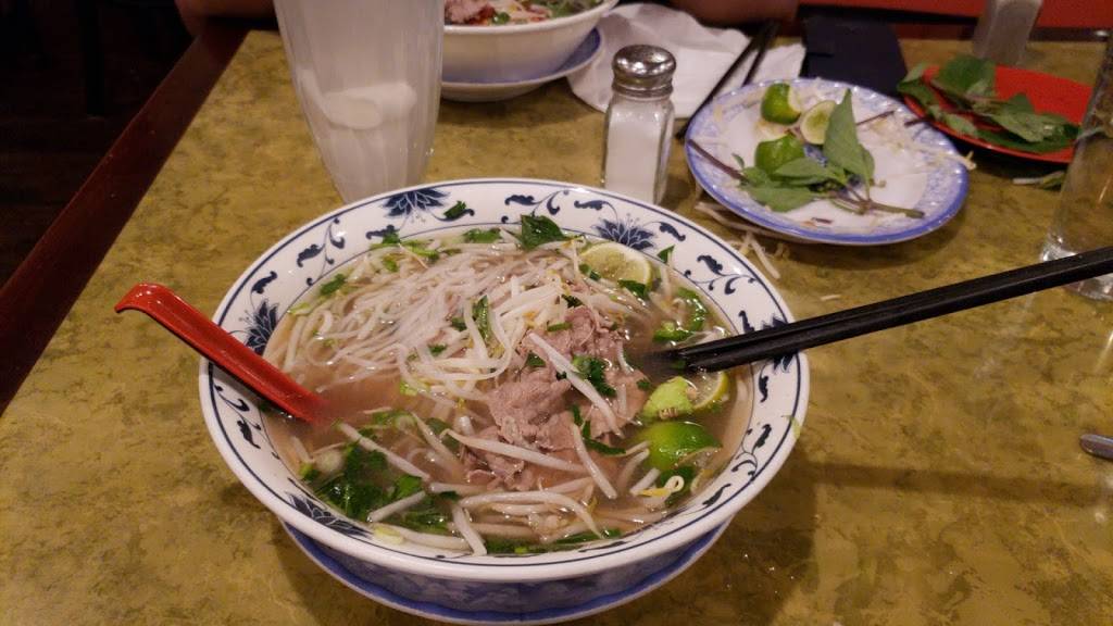 Vietnam One | restaurant | 6215 W Broad St # B, Richmond, VA 23230, USA | 8042893838 OR +1 804-289-3838