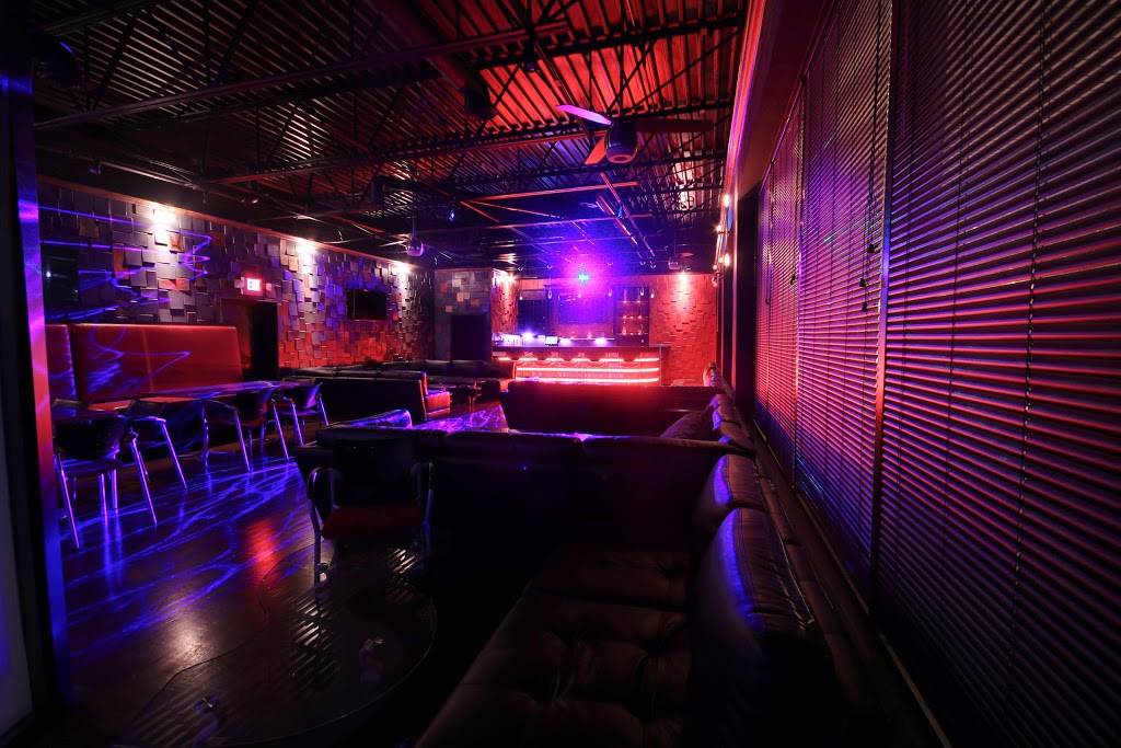 Nouveau Bistro | restaurant | 5301 W Belmont Ave, Chicago, IL 60641, USA | 7736853500 OR +1 773-685-3500