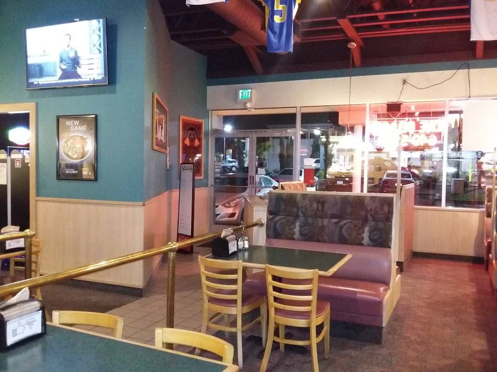 Godfathers Pizza | meal delivery | 17691 SW Farmington Rd, Aloha, OR 97007, USA | 5036495600 OR +1 503-649-5600