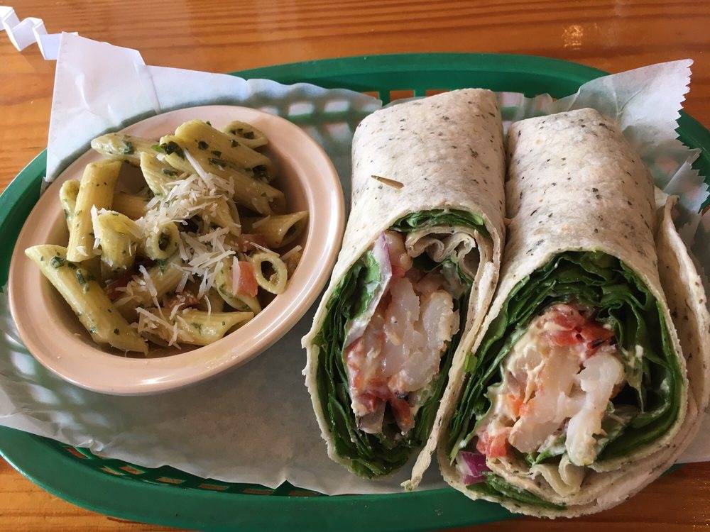 Favs Italian Cucina | restaurant | 419 12th St W, Bradenton, FL 34205, USA | 9417083287 OR +1 941-708-3287