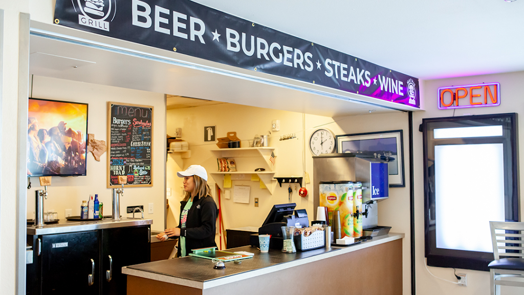 The Mathis Grill | restaurant | Rd #111, 8618 N Terminal Cir, San Angelo, TX 76904, USA | 3257036683 OR +1 325-703-6683