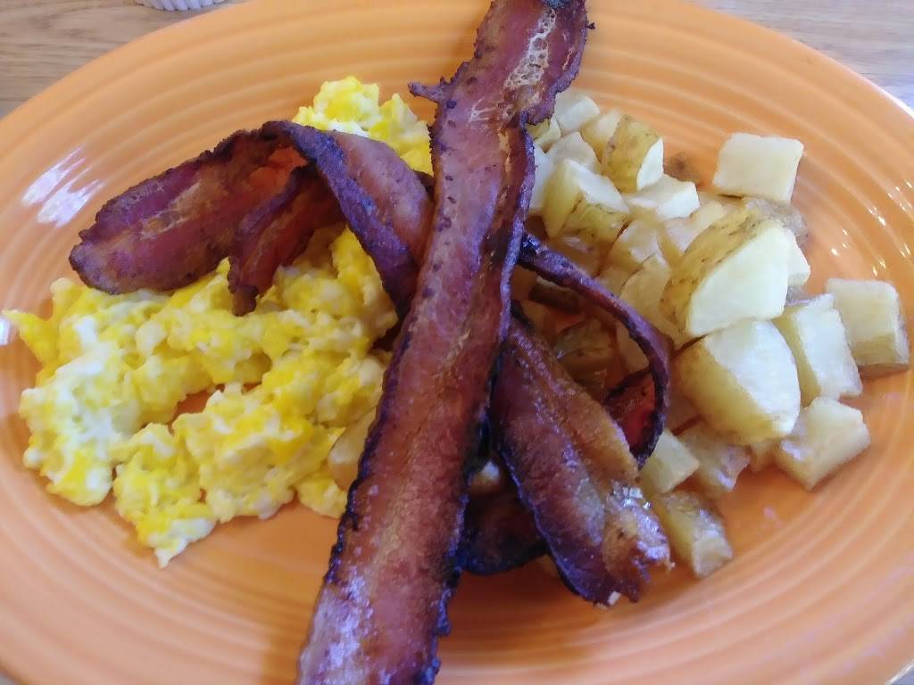 Larrys Texas Cafe & Cantina | restaurant | 210 S Richmond Rd, Wharton, TX 77488, USA | 9795323801 OR +1 979-532-3801