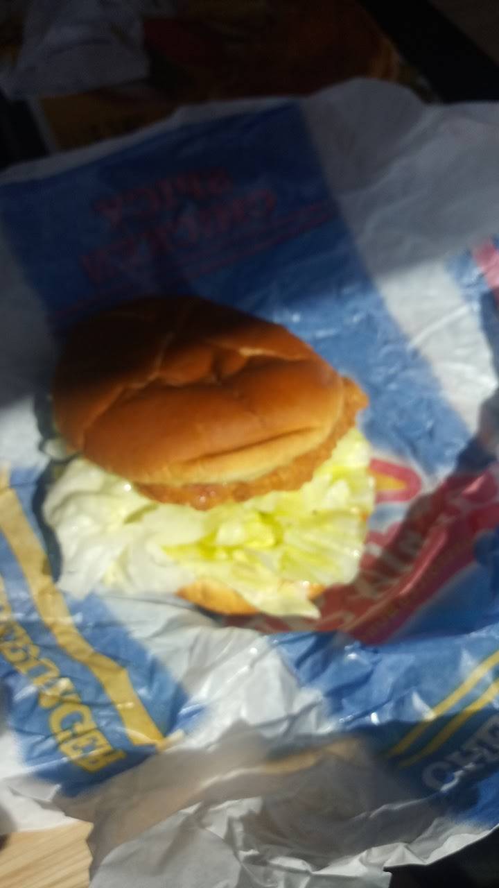 Carls Jr | restaurant | 1315 Florin Rd, Sacramento, CA 95831, USA | 9164279999 OR +1 916-427-9999