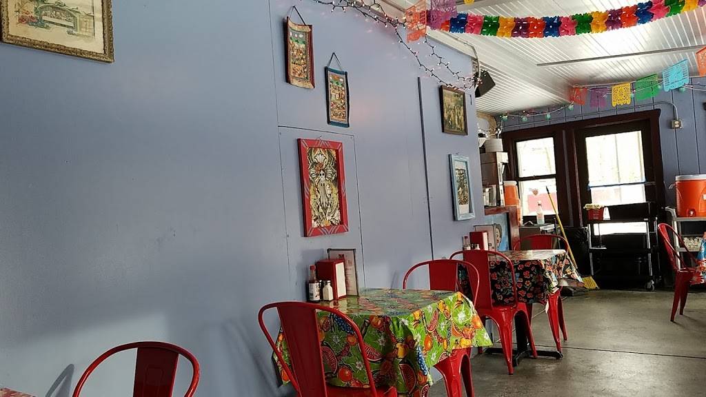 Café Corazón | restaurant | 3129 N Bremen St, Milwaukee, WI 53212, USA | 4148103941 OR +1 414-810-3941