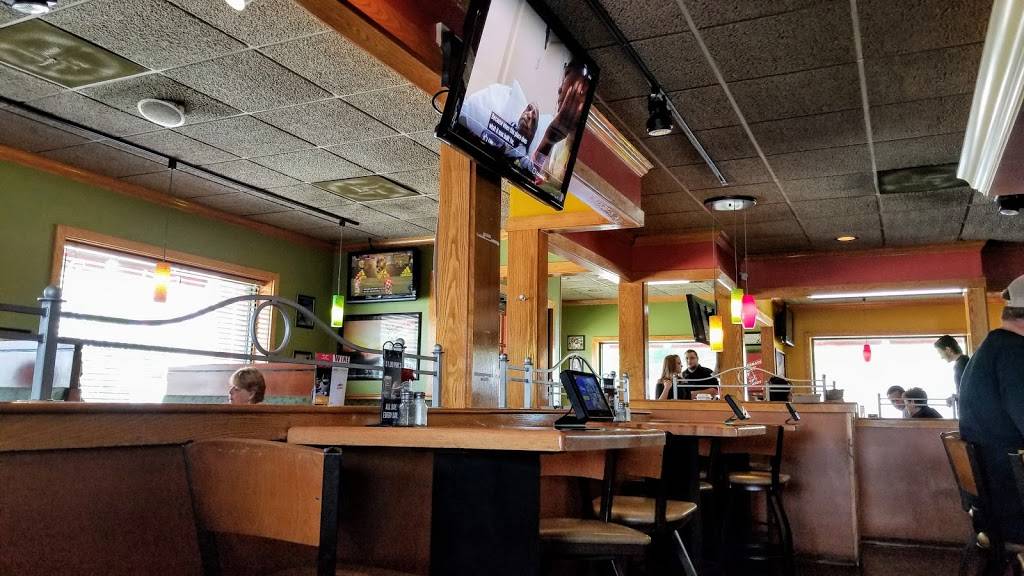 Applebees Grill + Bar | restaurant | 400 Old Franklin Turnpike Unit #204, Rocky Mount, VA 24151, USA | 5404897772 OR +1 540-489-7772