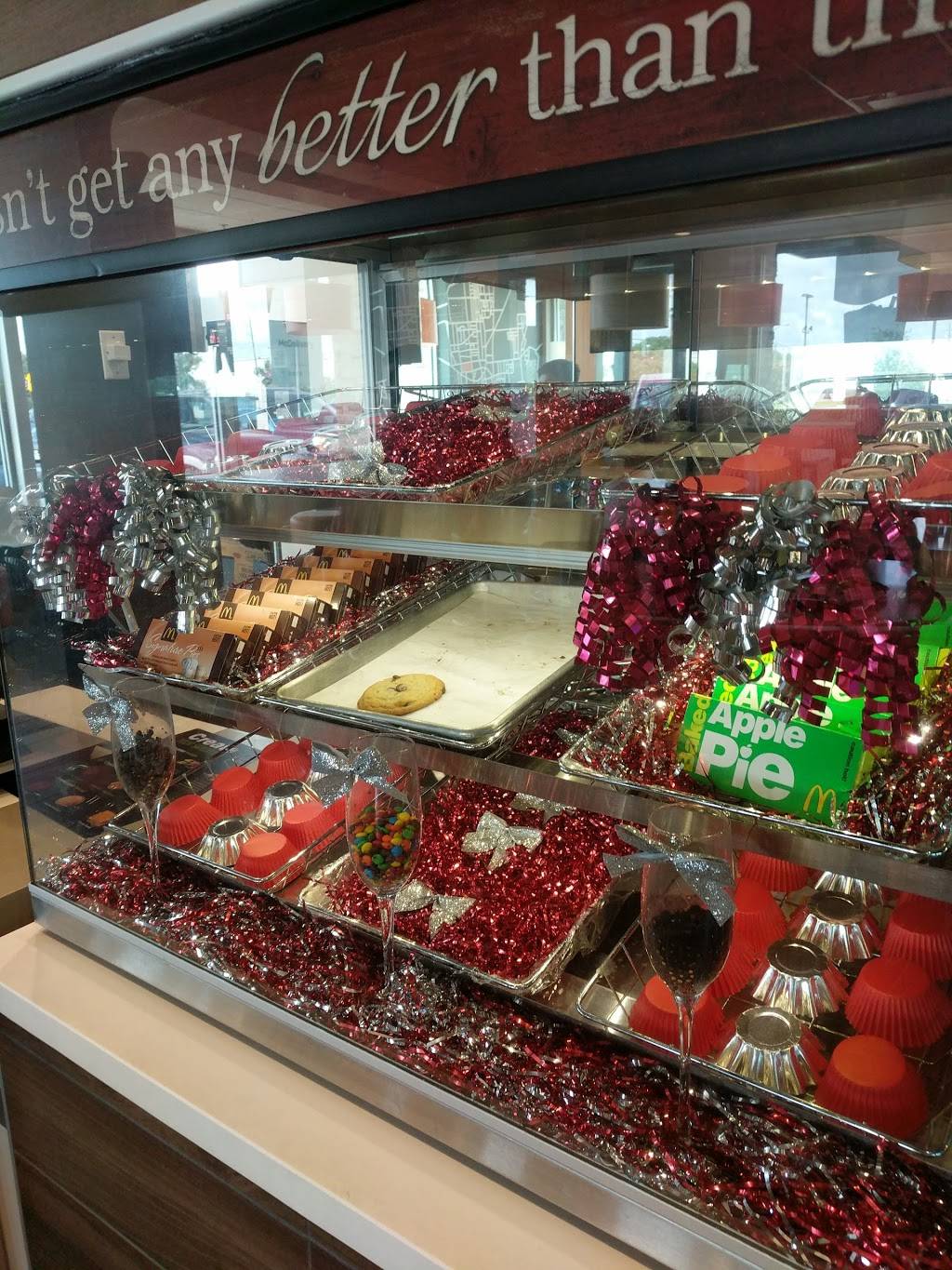 McDonalds | cafe | 3643 S Main St, Stafford, TX 77477, USA | 2814990395 OR +1 281-499-0395